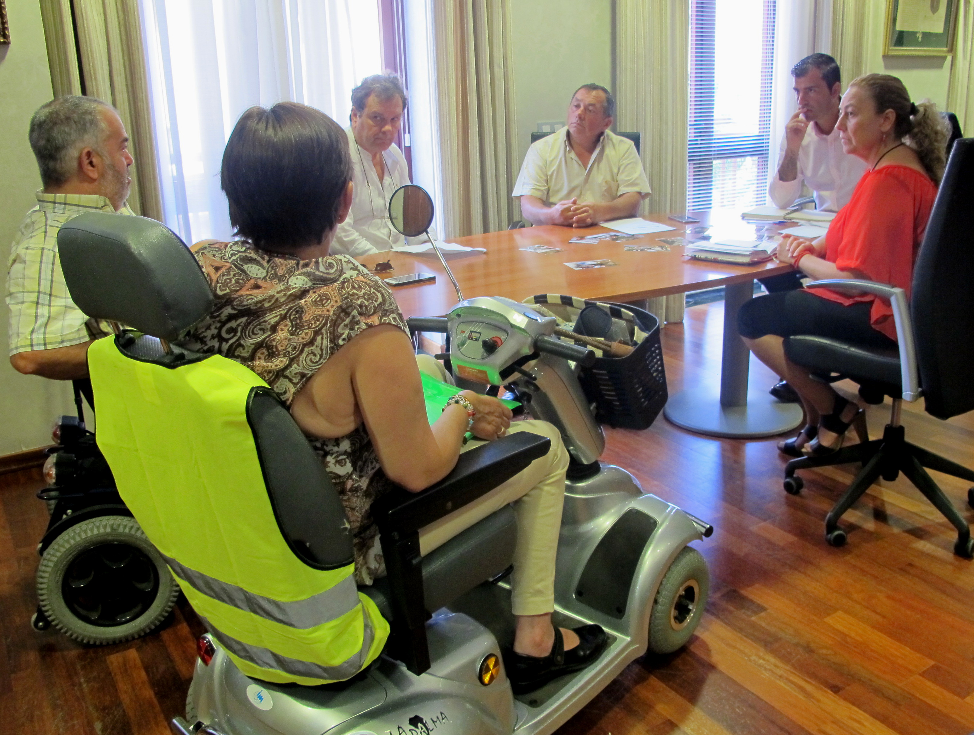 Reunión con colectivo de discapacidad