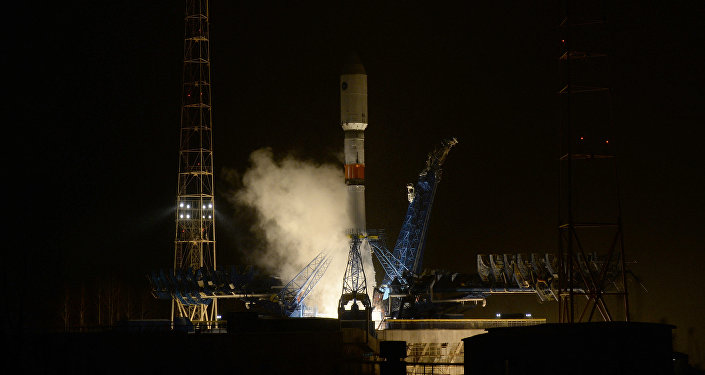 Salida del cohete Soyuz-2.1b