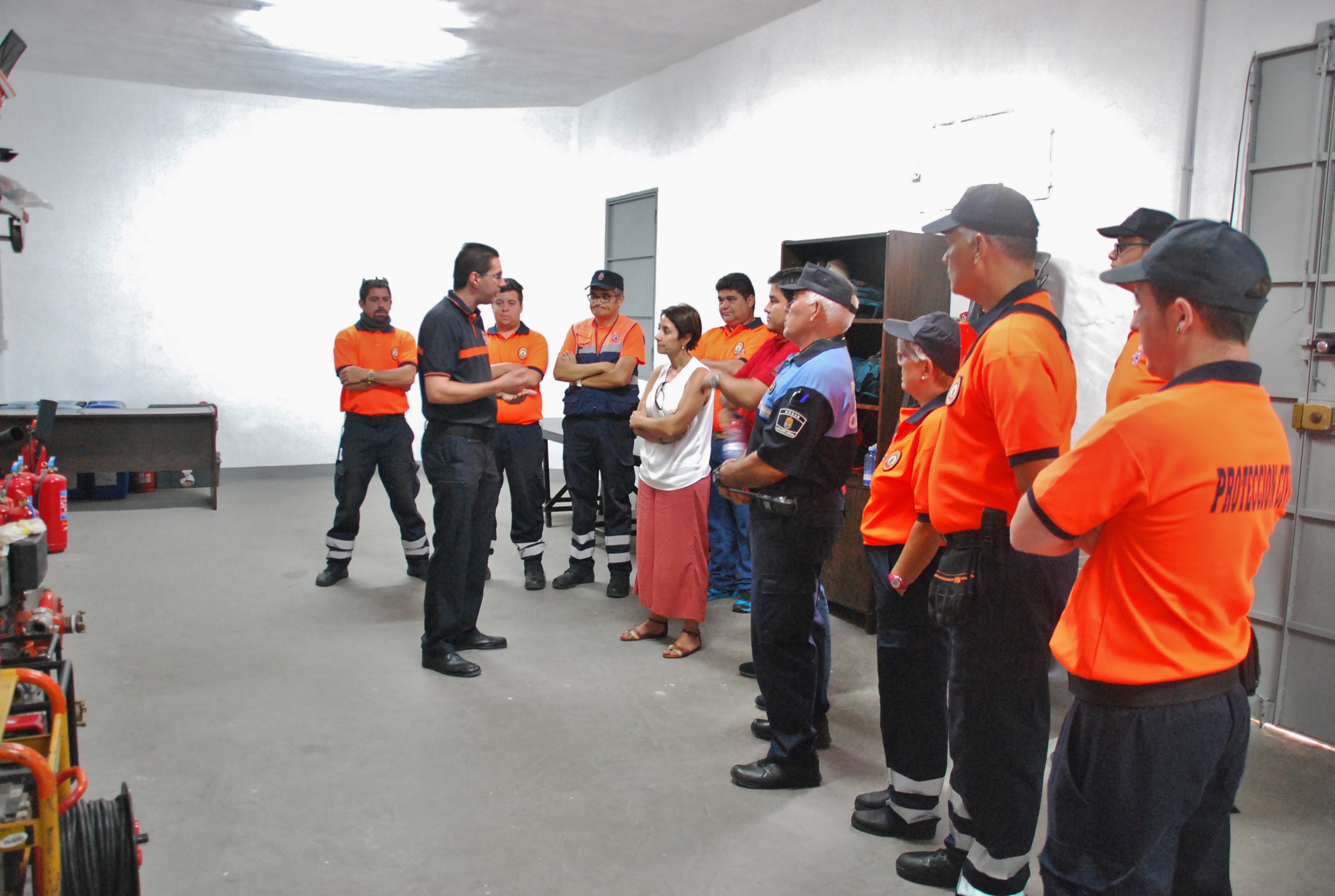 Visita de la Alcaldesa de Mogán, Onalia Bueno a Protección Civil de Mogán