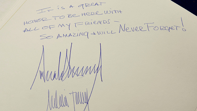 Mensaje de Donald Trump en el libro de visitas del Memorial del Holocausto