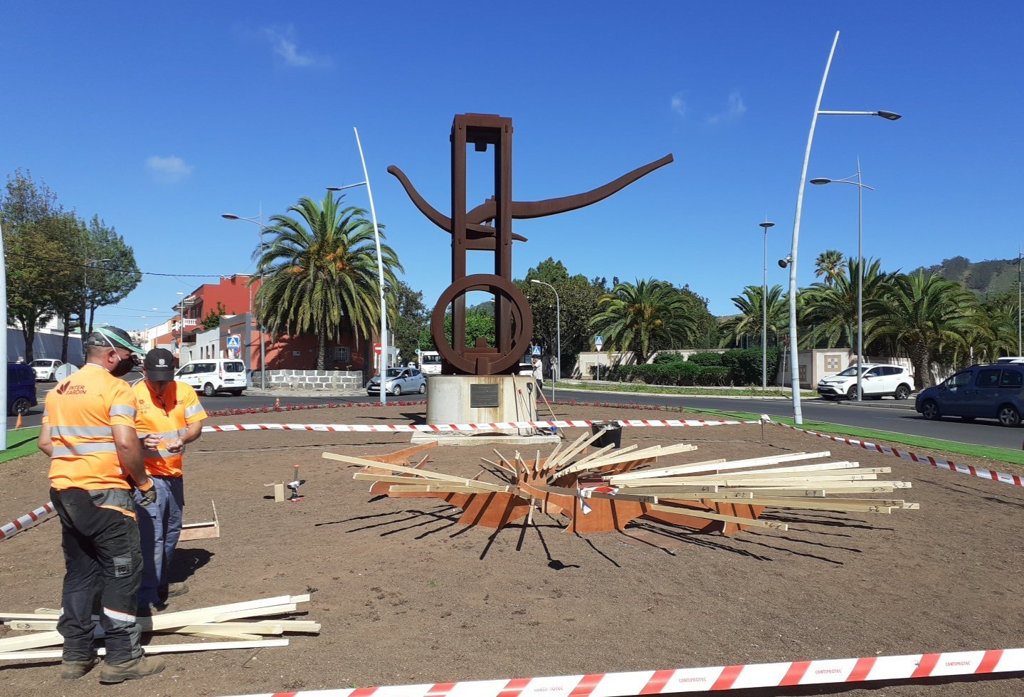 Trabajos del nuevo jardín canario en San Benito de La Laguna