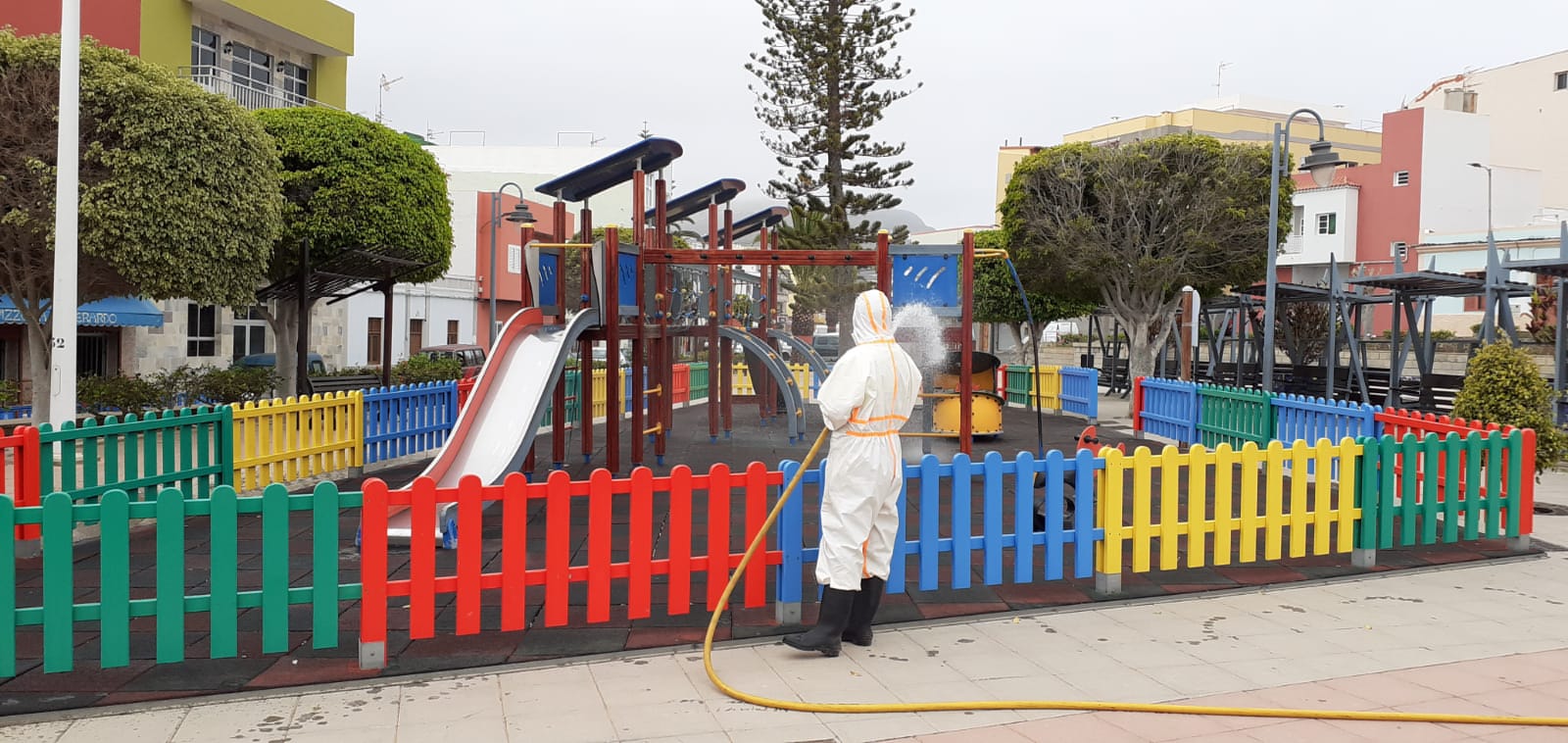 Limpieza parques infantiles. Guía