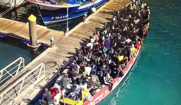 Inmigrantes en patera. Sur de Tenerife