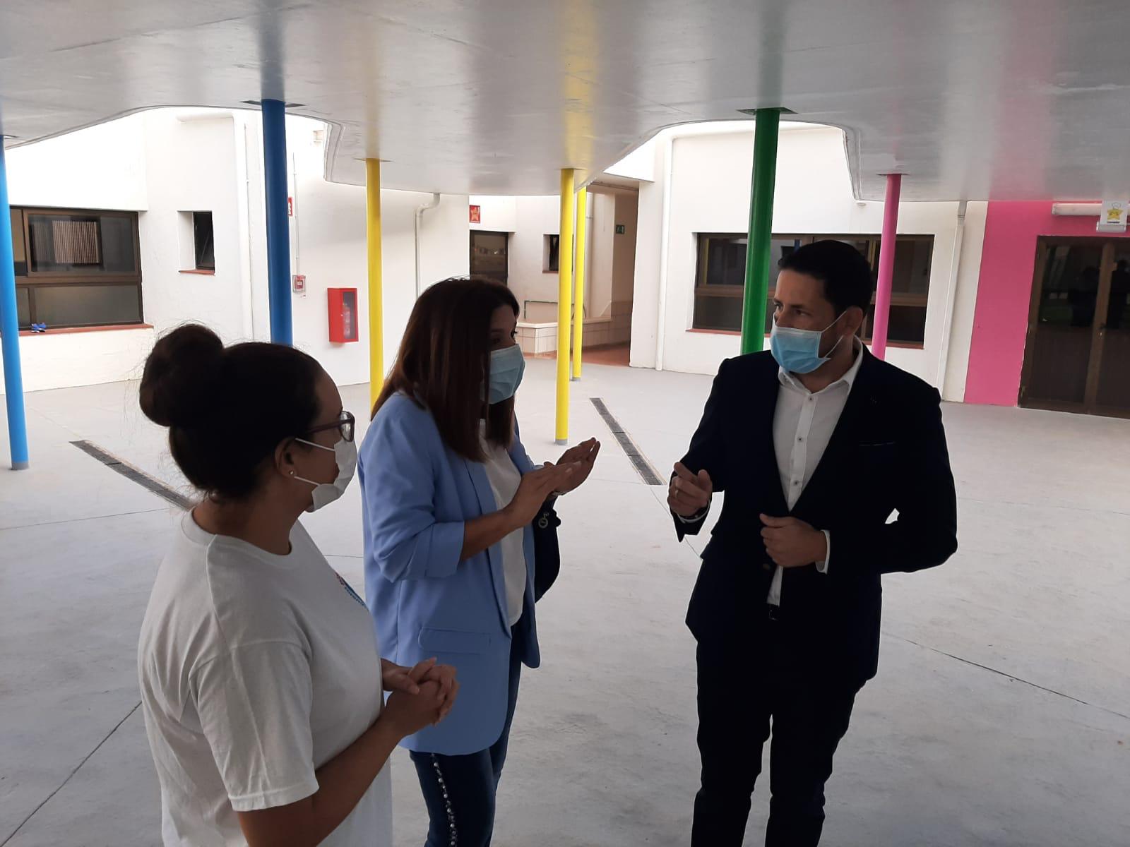 Héctor Suárez y Carmen Hernández, visitan la Escuela Infantil de La Herradura, Telde. Gran Canaria