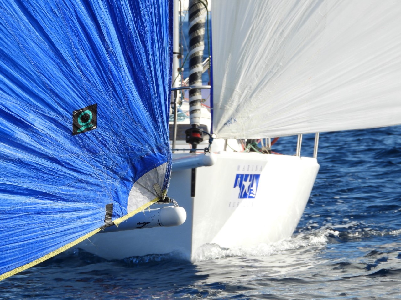Miguel A. Lasso con Marina Rubicón I, nuevo campeón de Canarias de J80
