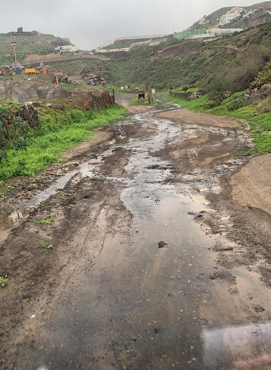 Vertido de aguas en el barranco de Cardones, Arucas / CanariasNoticias.es