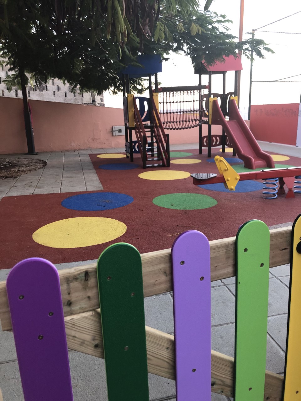 Parques infantiles. Guía de Isora/ canariasnoticias