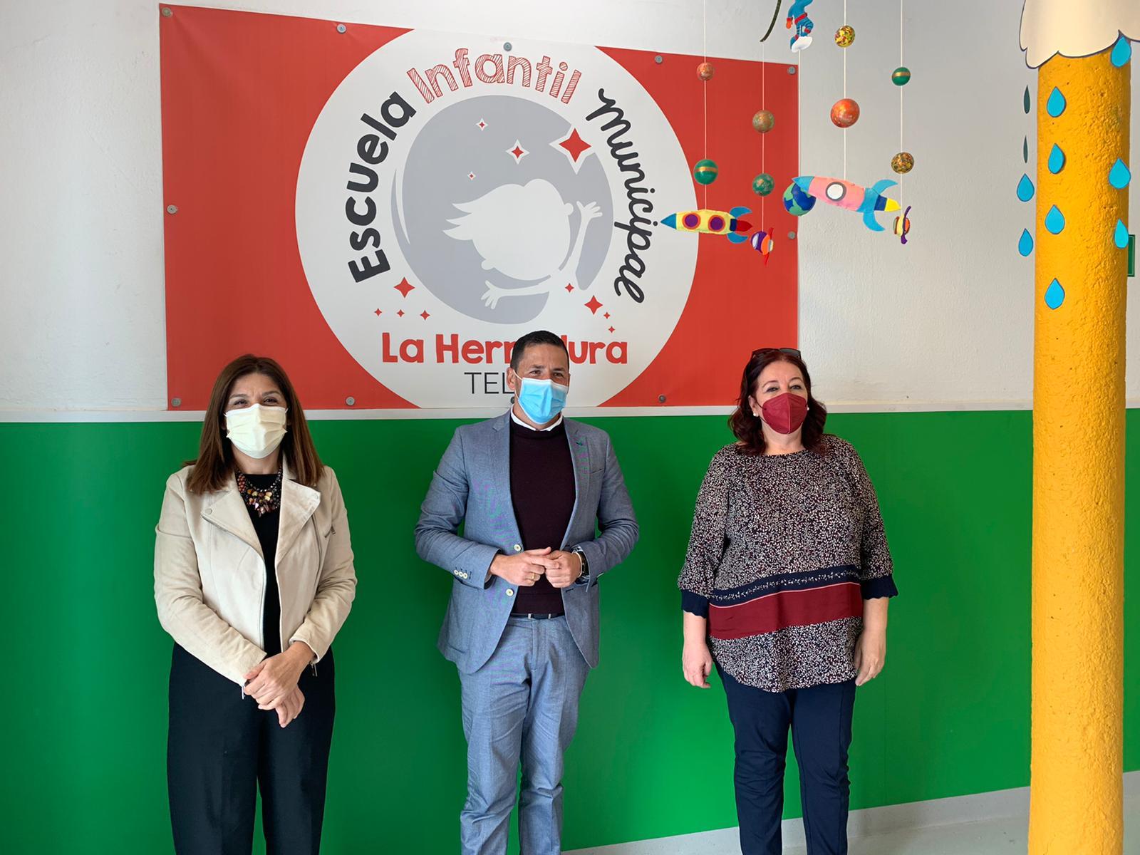 Héctor Suárez, Carmen Hernández y Manuela de Armas visitan a las escuelas infantiles municipales de Telde / CanariasNoticias.es