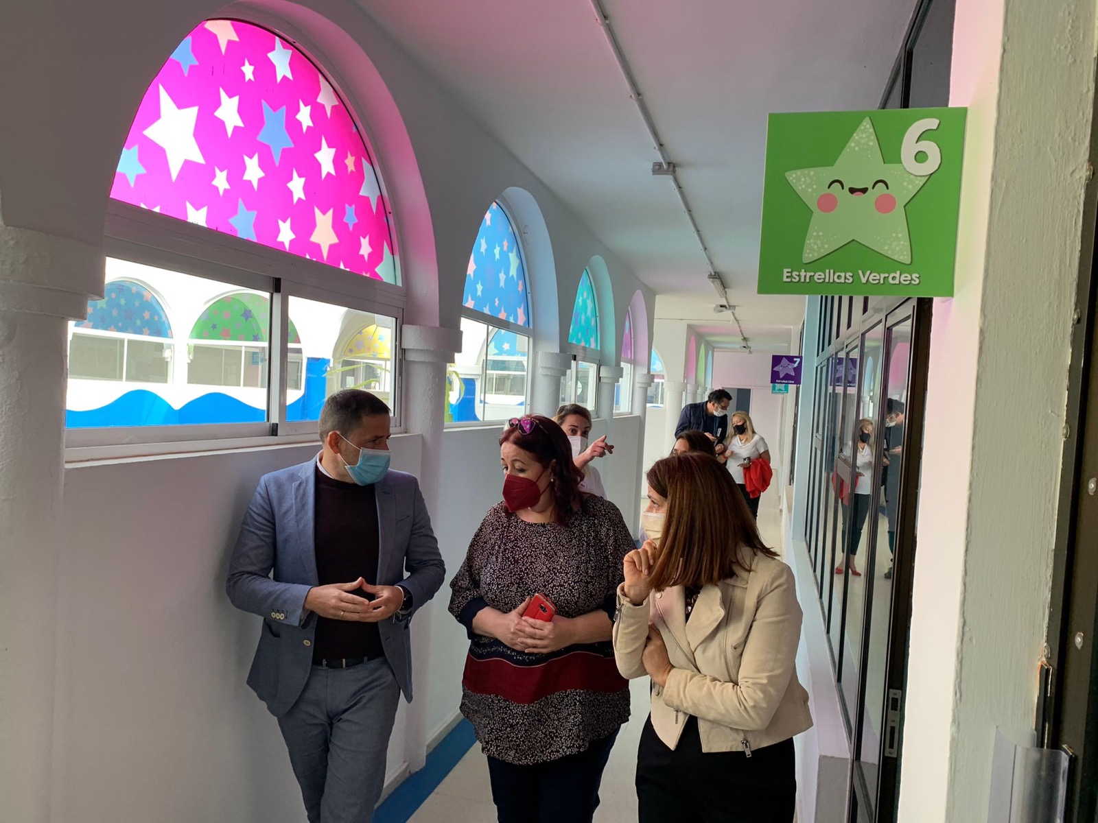 Héctor Suárez, Carmen Hernández y Manuela de Armas visitan a las escuelas infantiles municipales de Telde / CanariasNoticias.es