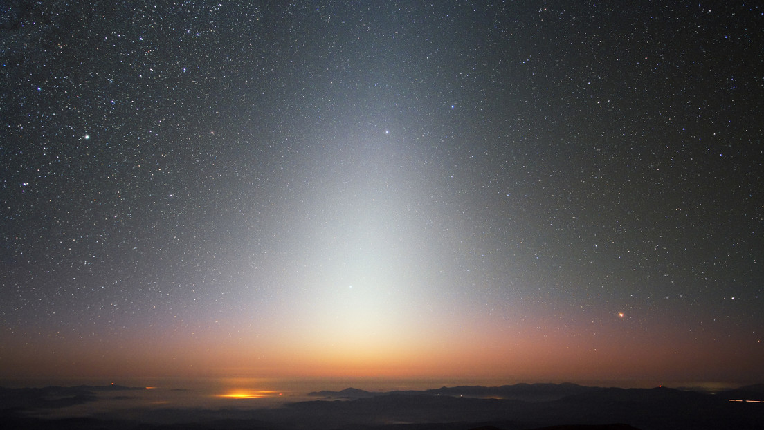 Luz zodiacal captada por el observatorio La Silla (Chile)