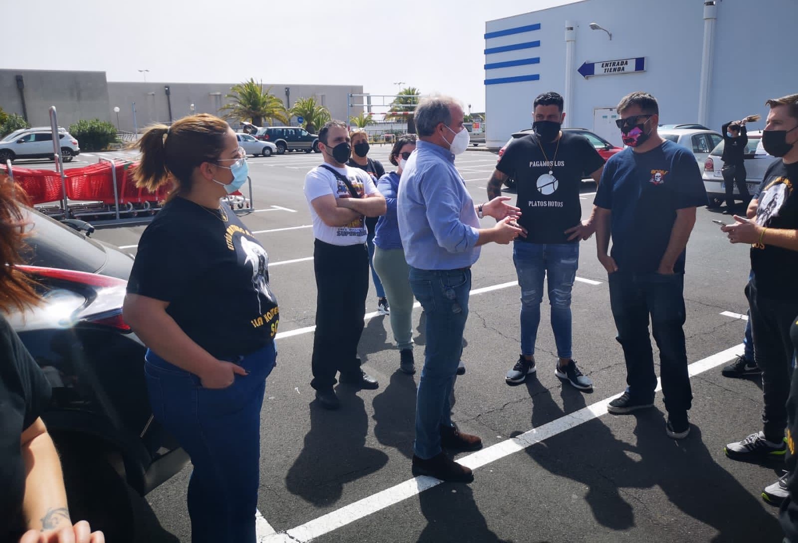 Manolo Gómez en reunión con los hosteleros de La Laguna (Tenerife) / CanariasNoticias.es