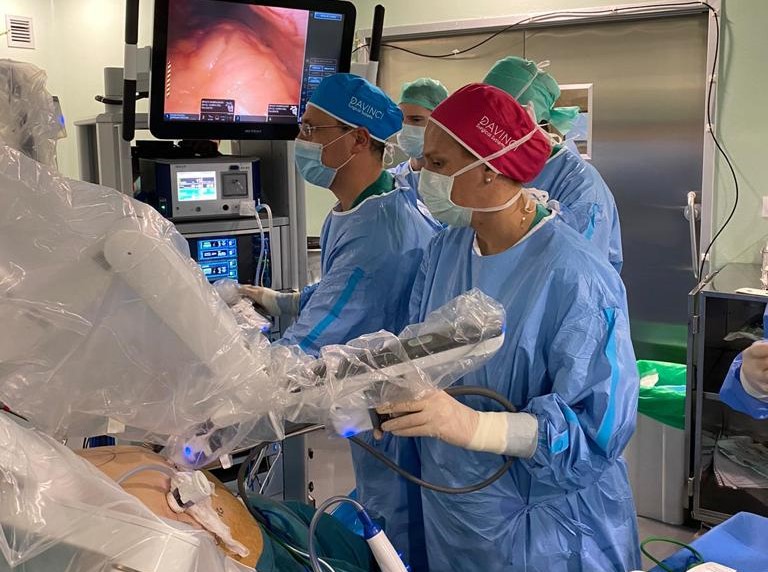 Intervención con el robot Da Vinci en el Hospital de Gran Canaria Dr Negrín / CanariasNoticias.es