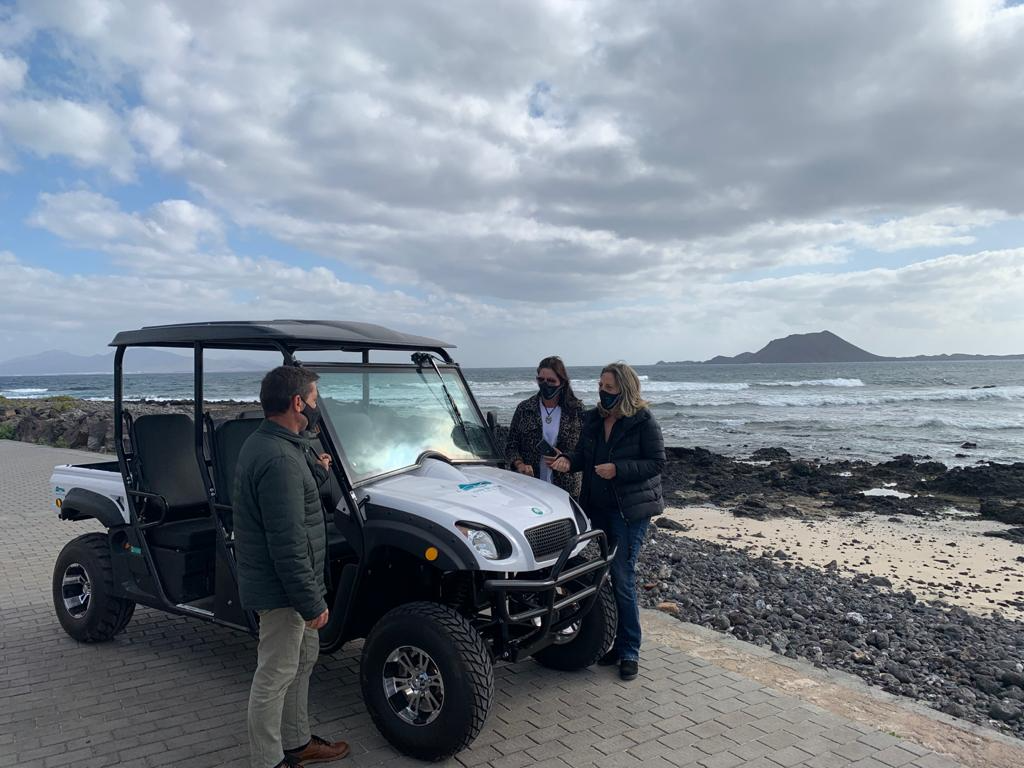 Vehículo eléctrico 4X4 para la vigilancia del Islote de Lobos / CanariasNoticias.es