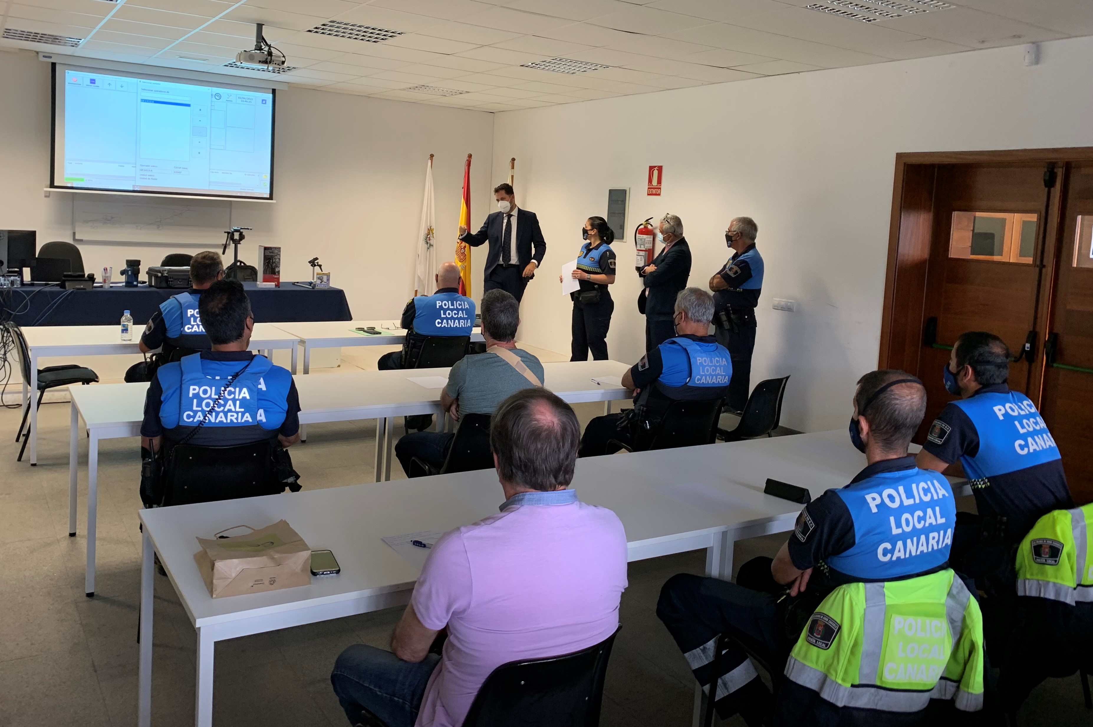 La Policía Local de Las Palmas de Gran Canaria se forma en el uso de radares de última generación / CanariasNoticias.es