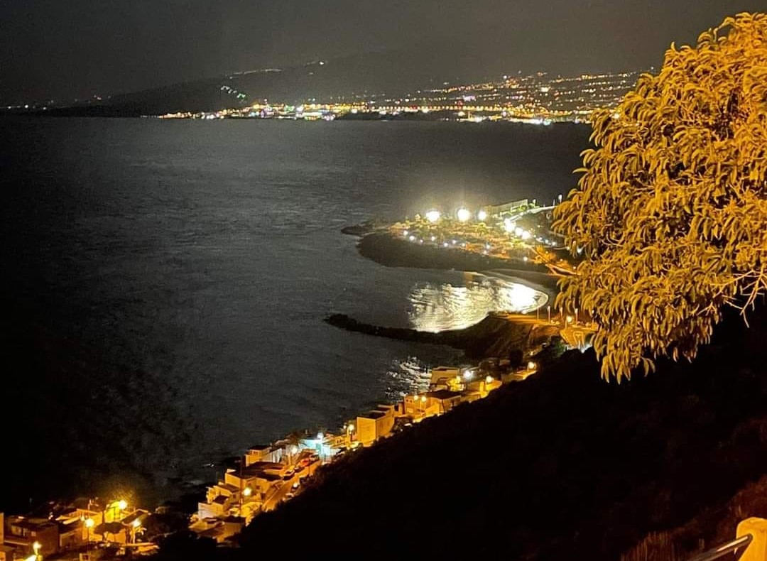 Iluminación de la costa de El Rosario (Tenerife) / CanariasNoticias.es