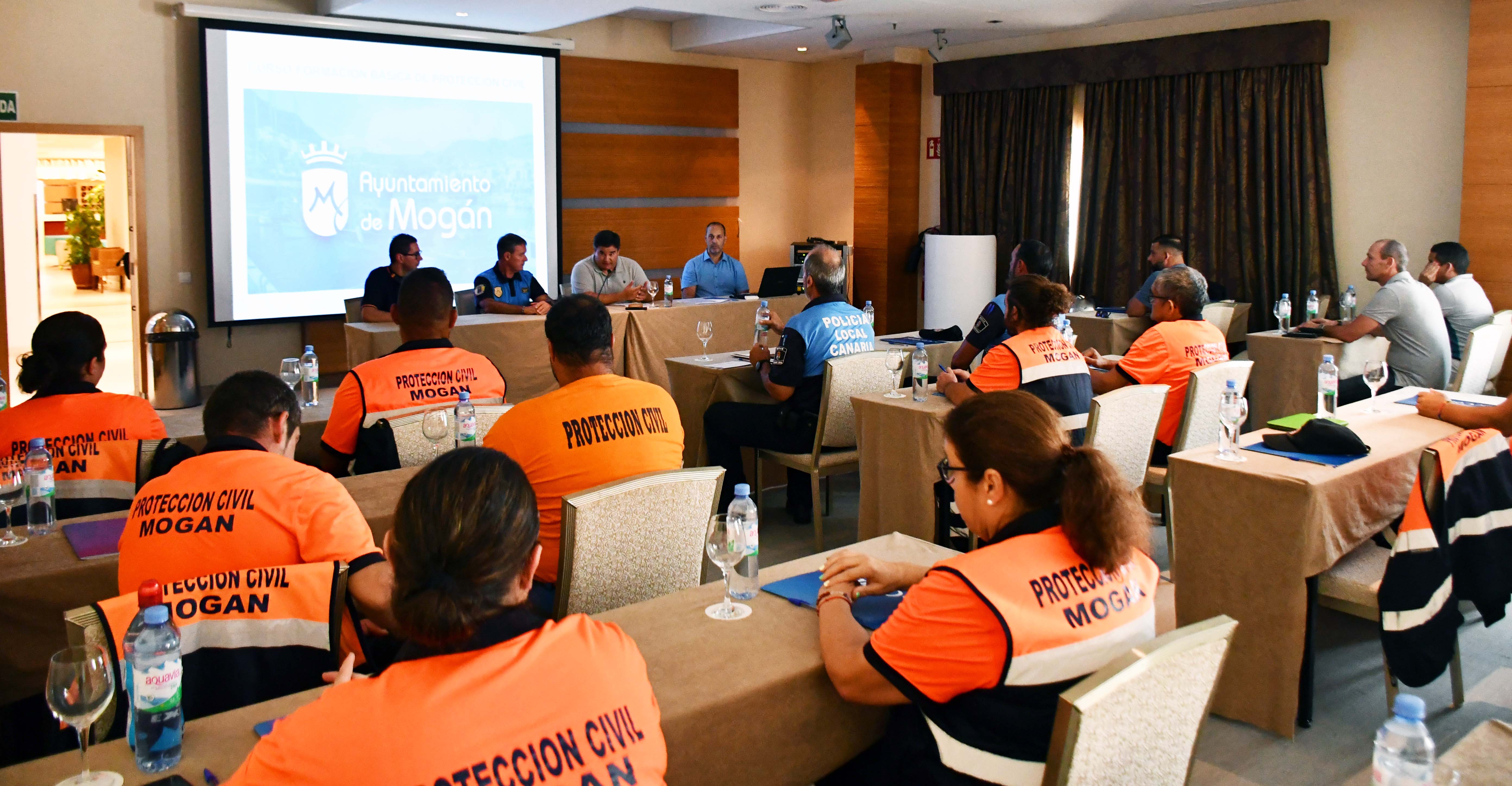 Curso para voluntarios y policías locales de Mogán / CanariasNoticias.es 