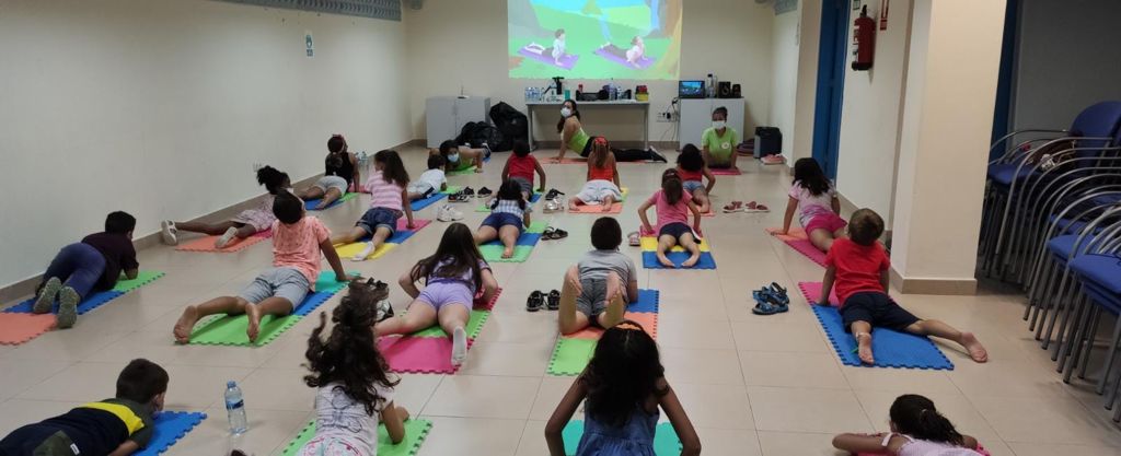 Yoga infantil en San Sebastián de La Gomera / CanariasNoticias.es 