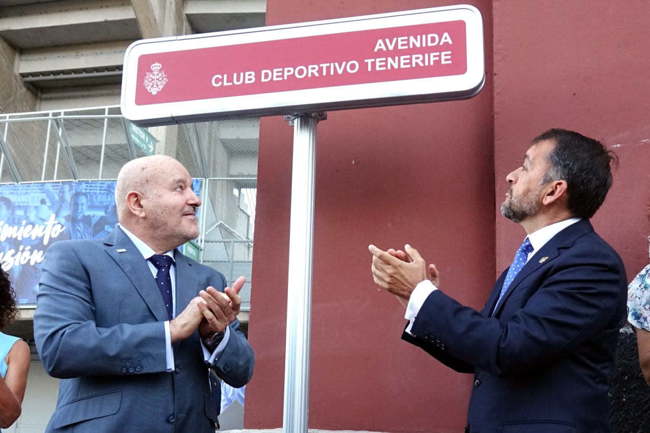 Santa Cruz reconoce al CD Tenerife con una calle con motivo del centenario  de su fundación | Canarias Noticias