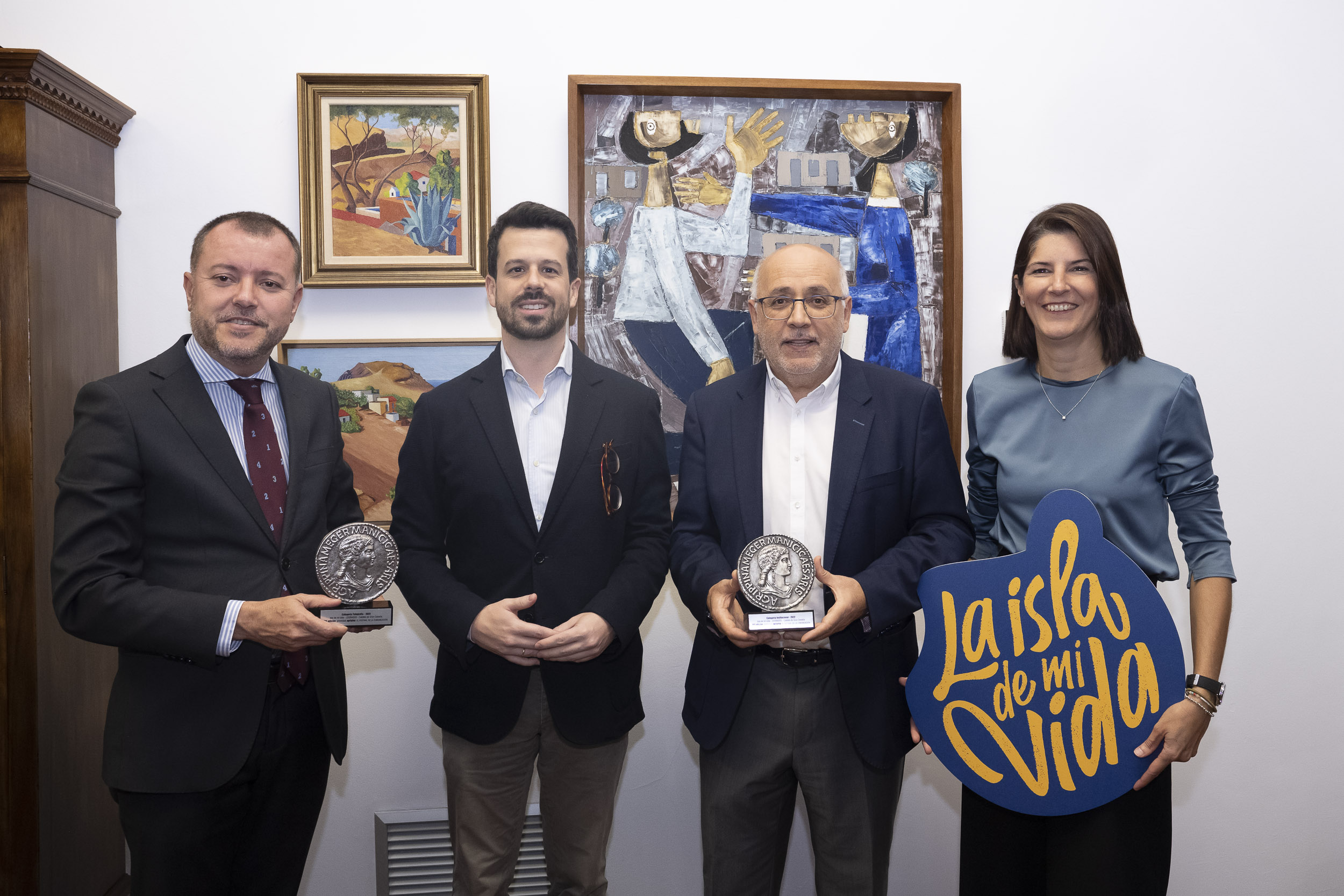 Cabildo de Gran Canaria recibe el Premio Agripina / CanariasNoticias.es