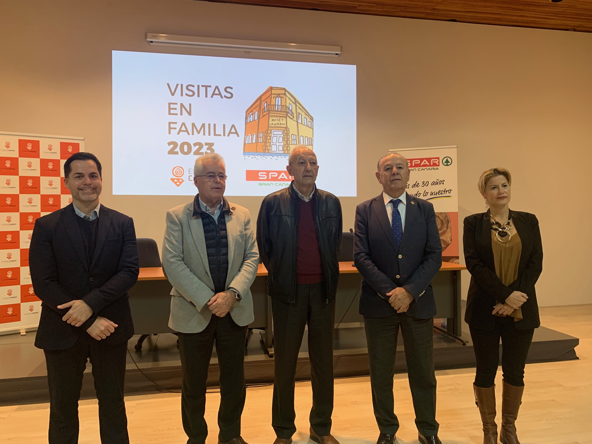 Firma del convenio entre El Museo Canario y Spar Gran Canaria