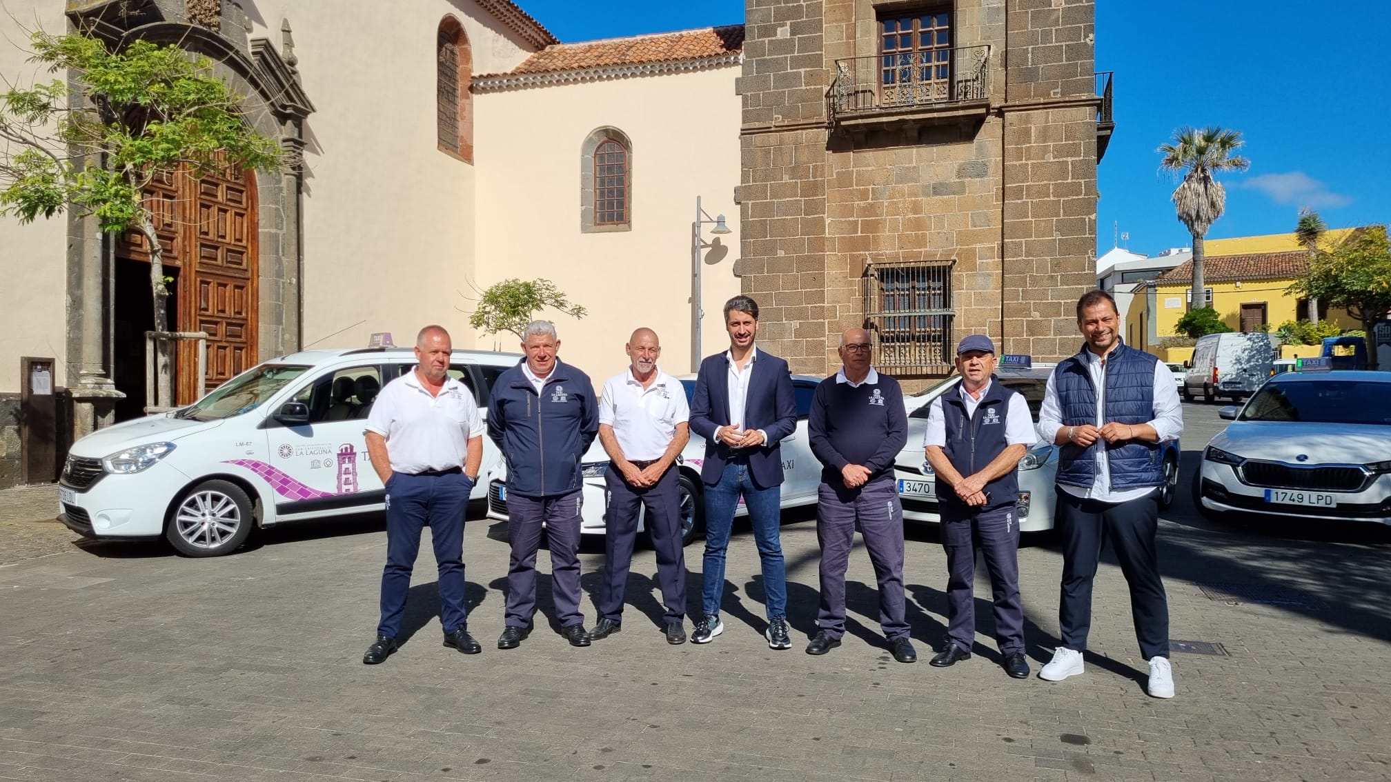 Presentación de uniformes del sector del taxi en La Laguna / CanariasNoticias.es