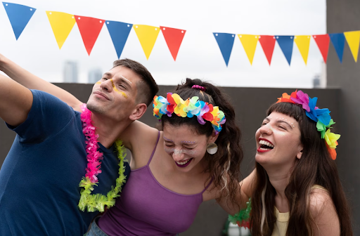 Fiestas temáticas, la nueva moda entre los jóvenes y no tan jóvenes