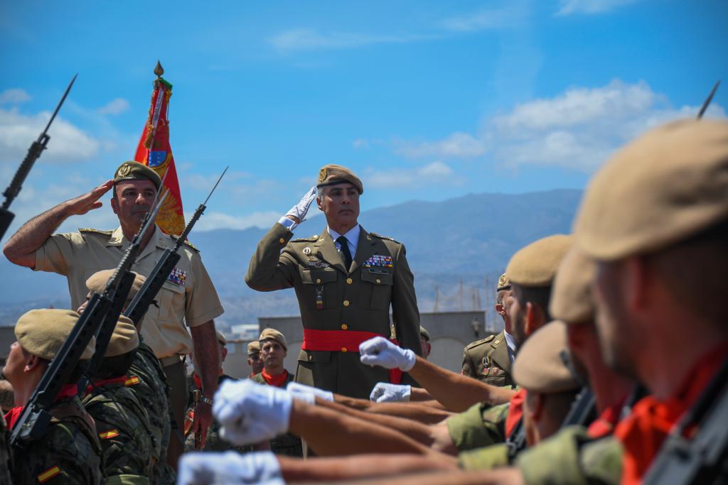 General Esteban toma posesión del Mando de la Brigada “Canarias” XVI