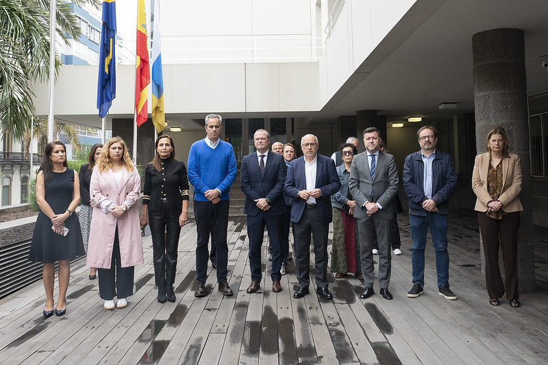 Minuto de silencio Cabildo de Gran Canaria 