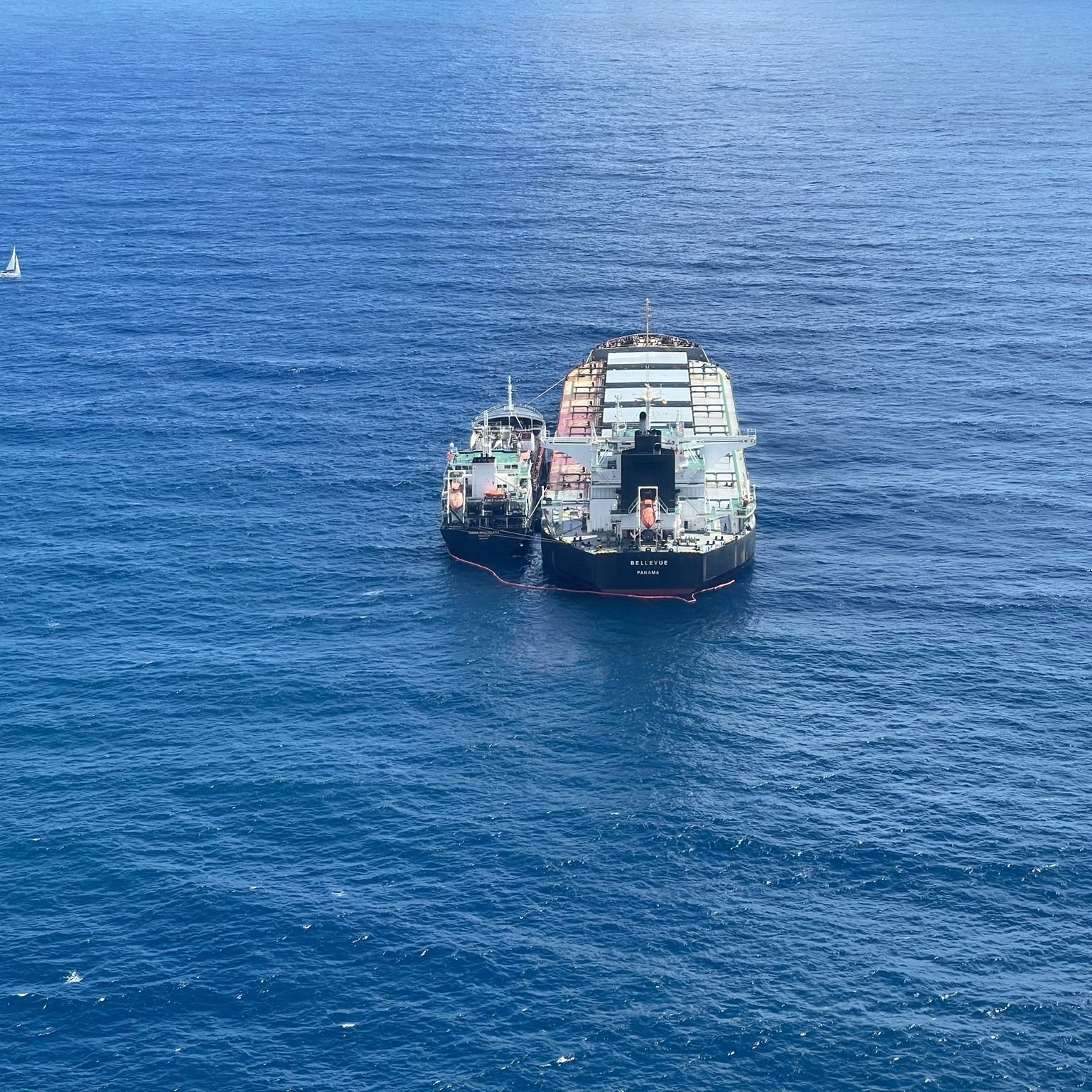 Vertido de fuel en el Puerto de Las Palmas / CanariasNoticdias.es 