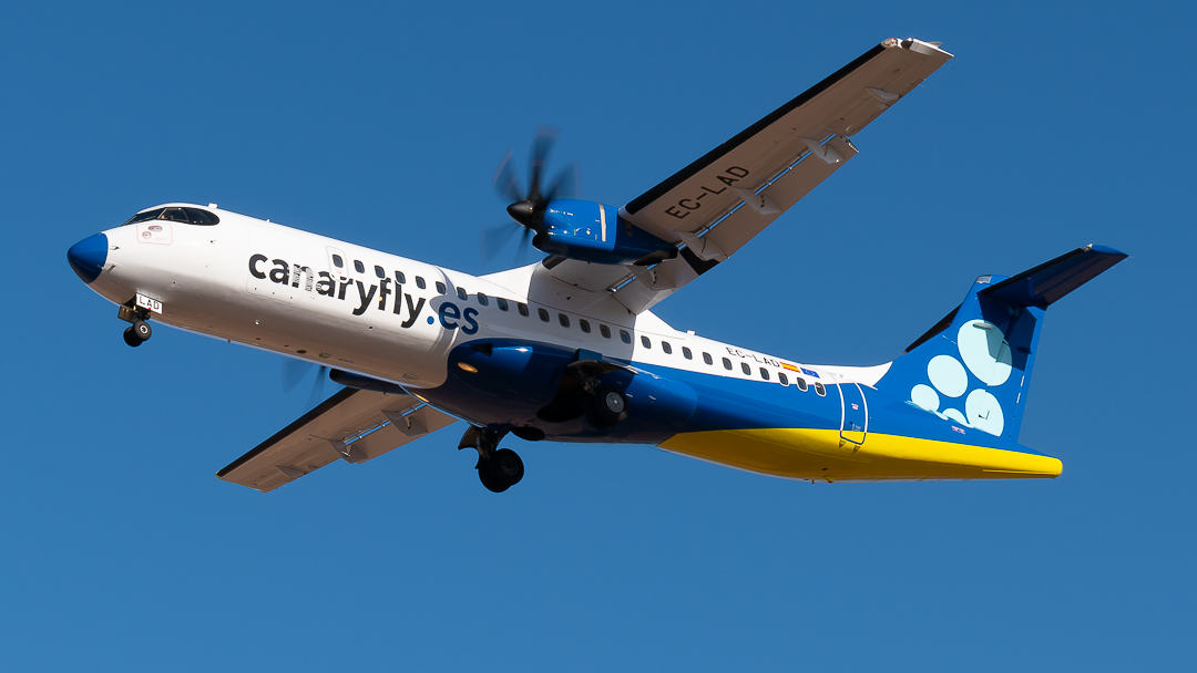 Avión de Canaryfly