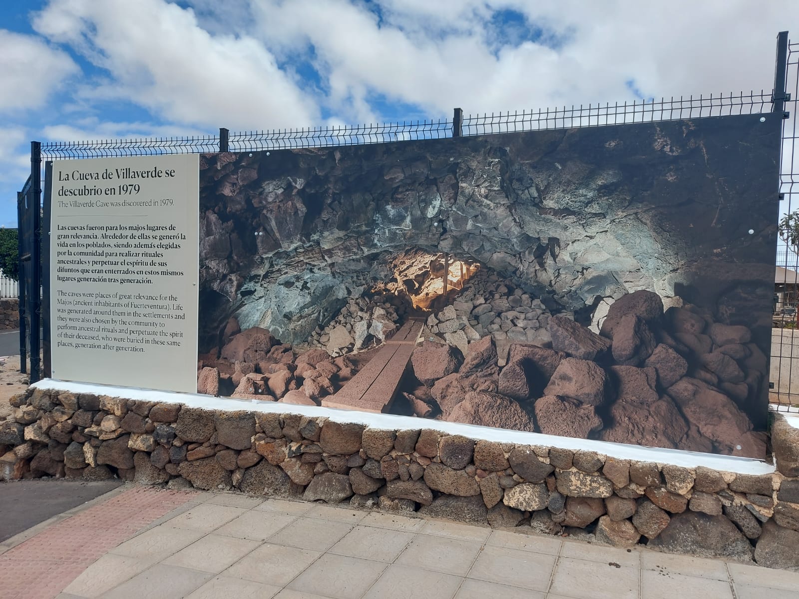 Señalética Cueva de Villaverde / CanariasNoticias.es 