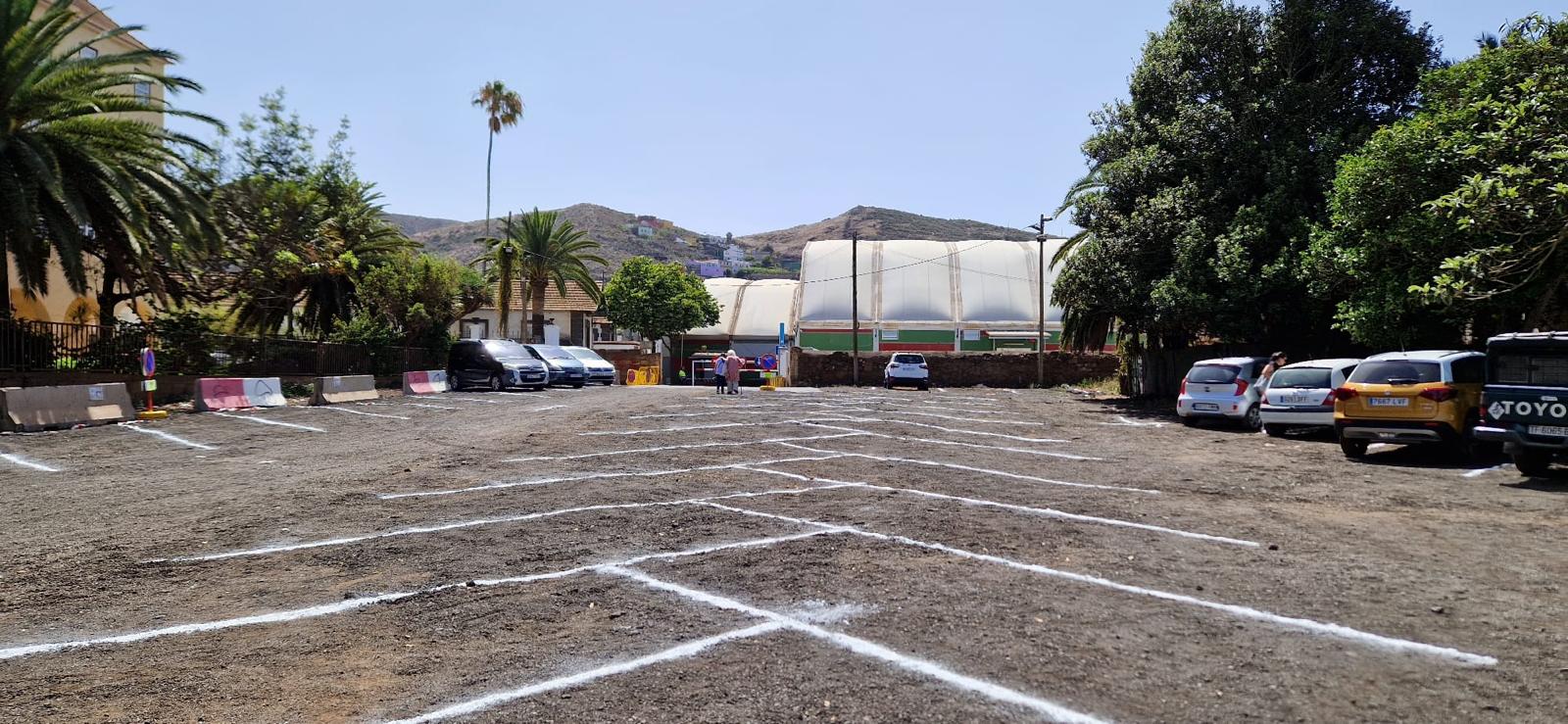 Aparcamientos en el Mercado municipal de La Laguna