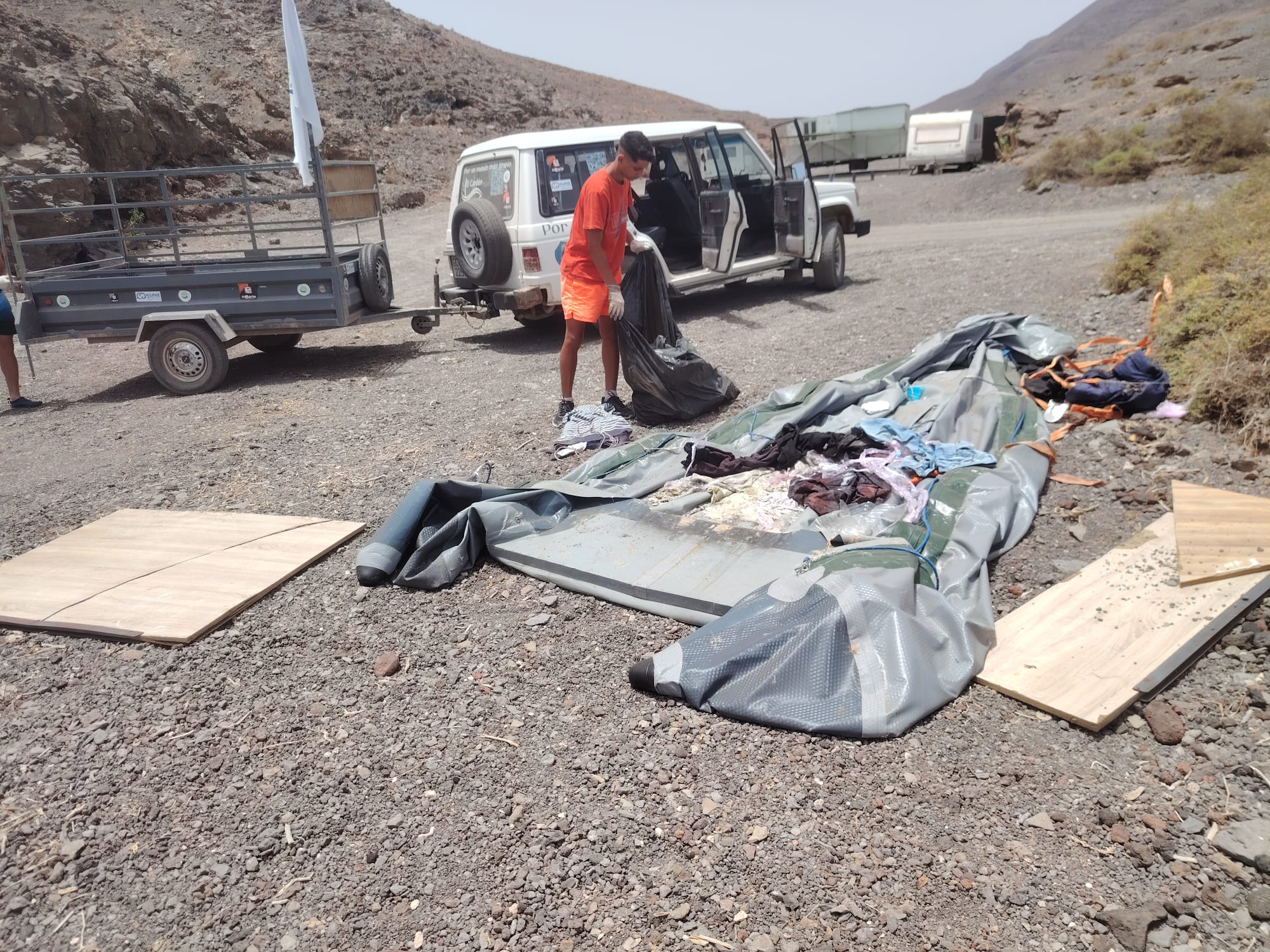 Limpieza del litoral costero desde Costa de Antigua a Jacomar / canariasnoticias.es