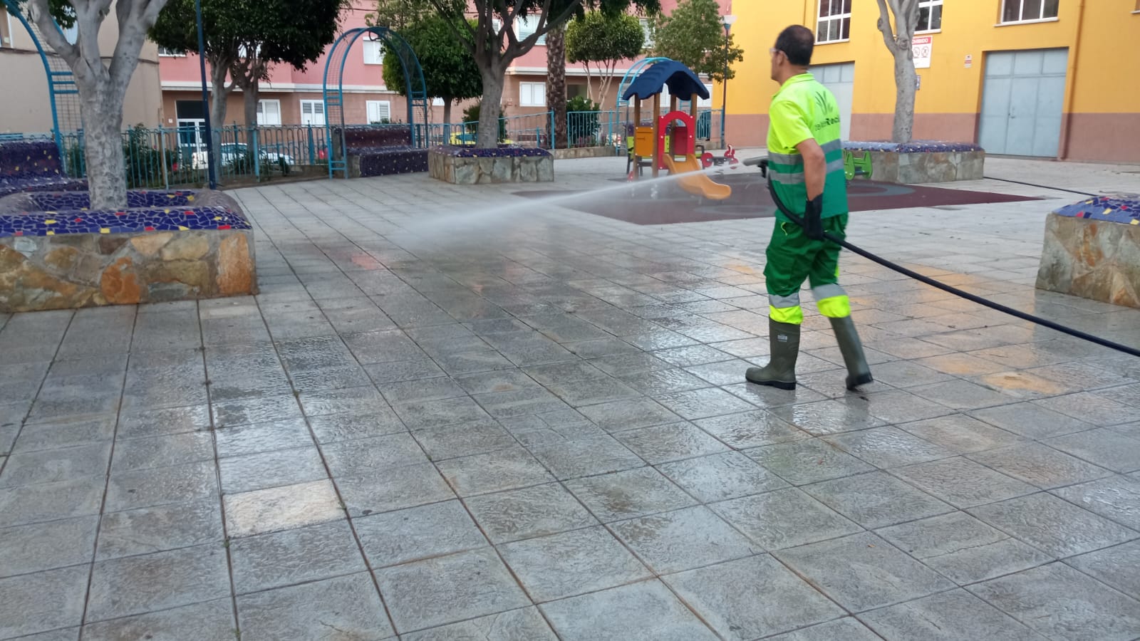 Limpieza de choque en Las Huesas. Telde/ canariasnoticias.es