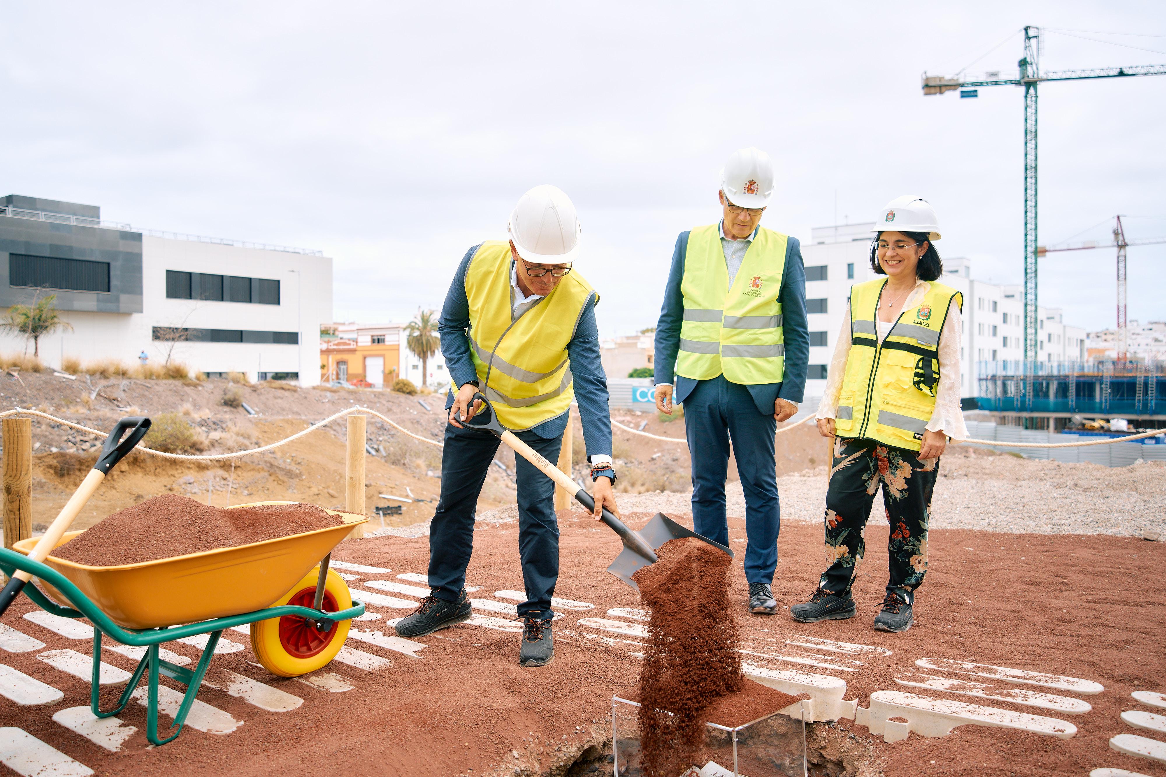 Primera piedra de viviendas alquiler asequible 