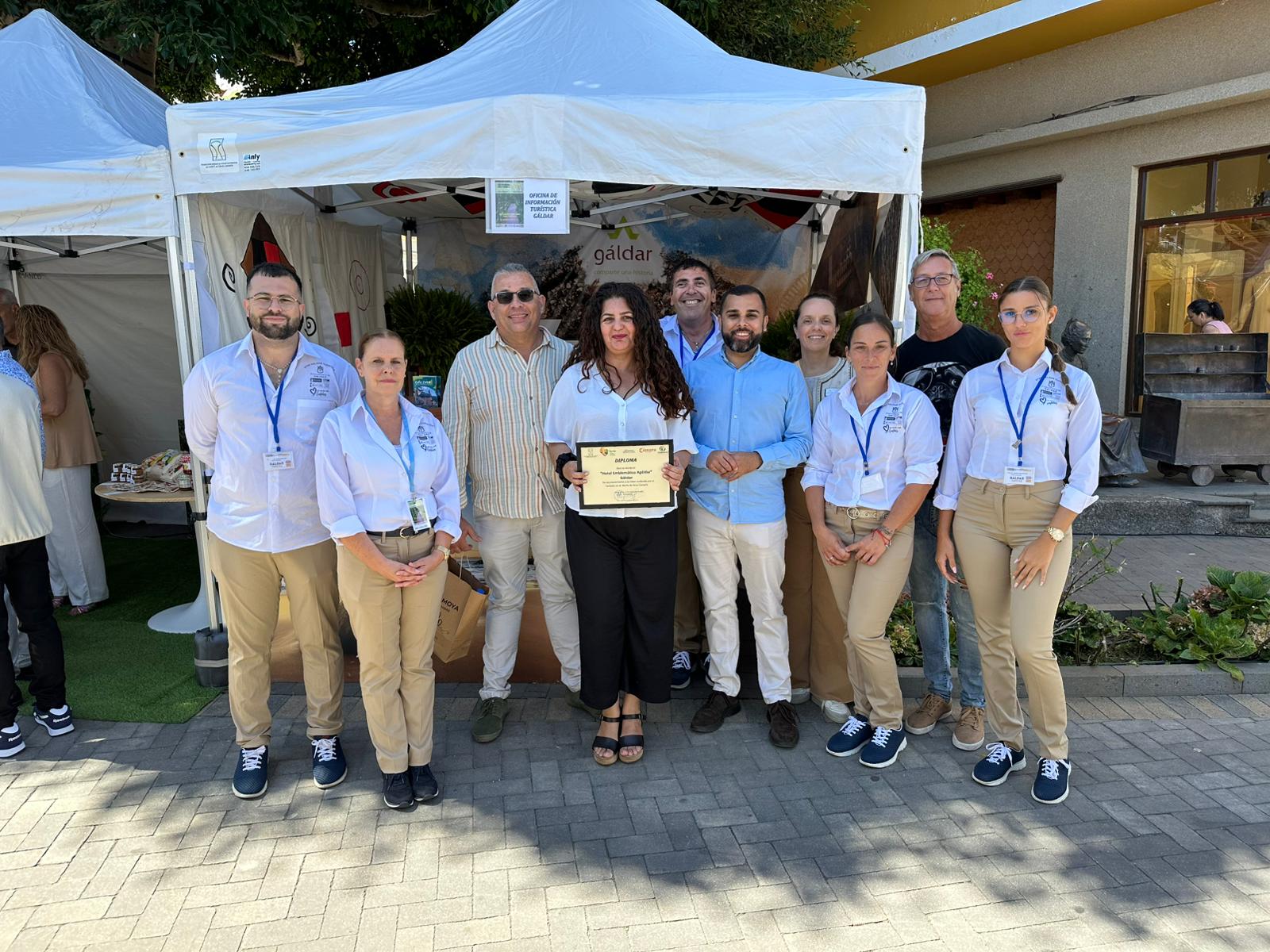 Entrega de reconocimiento al Hotel Emblemático Agáldar