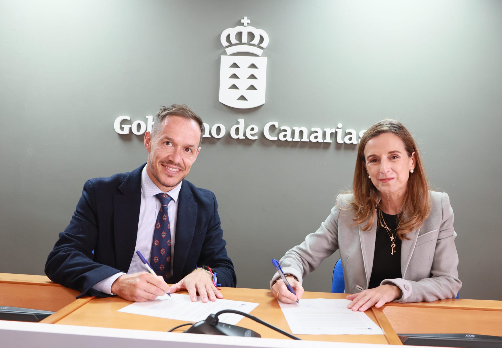 Firma del acuerdo / CanariasNoticias