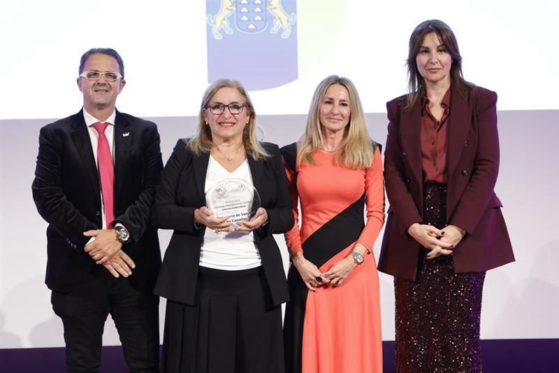 Antonia María Pérez recoge el premio 