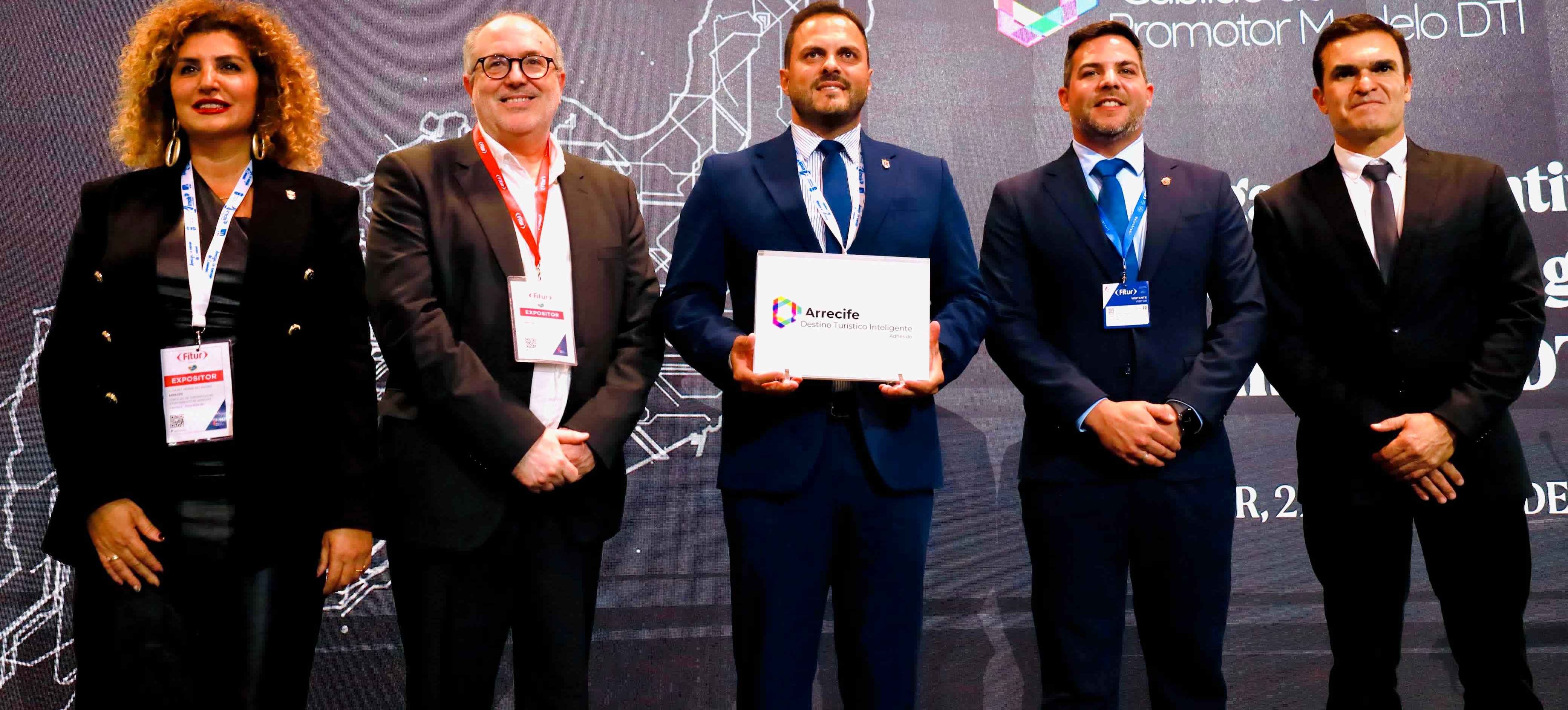 Arrecife recibe el distintivo de Destino Turístico Inteligente