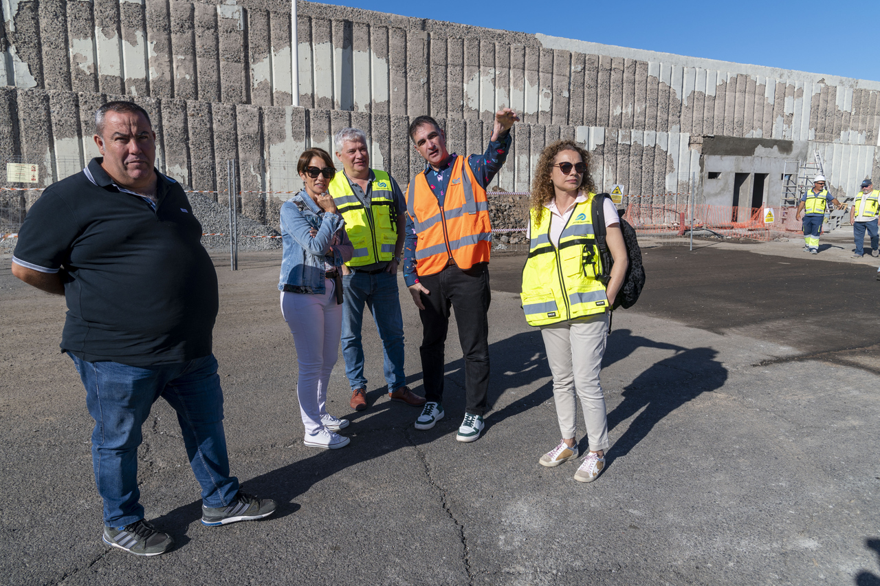 Visita al muelle de Arguineguín 