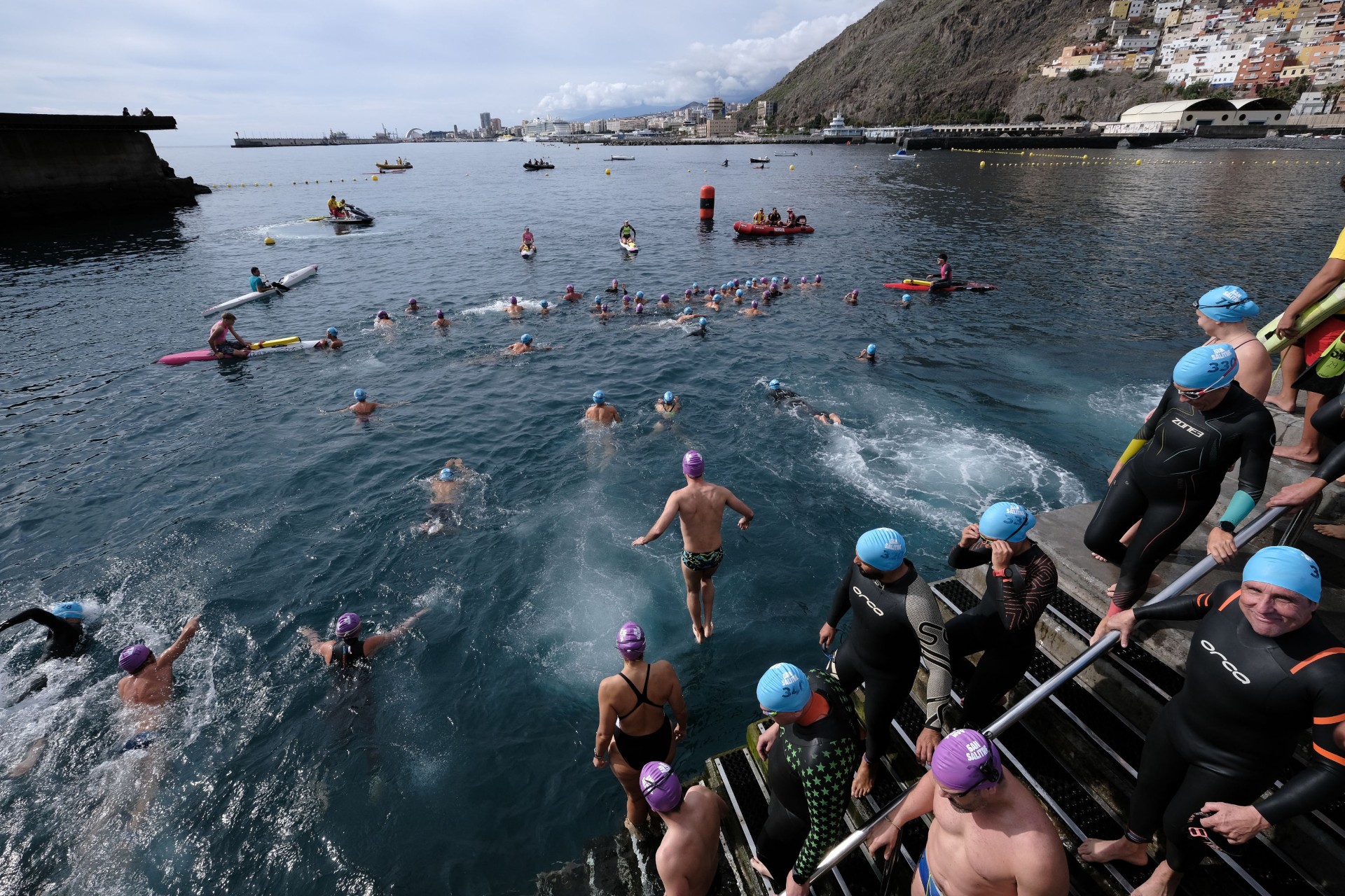 IV Travesía a Nado San Salitre. Santa Cruz de Tenerife/ canariasnoticias.es