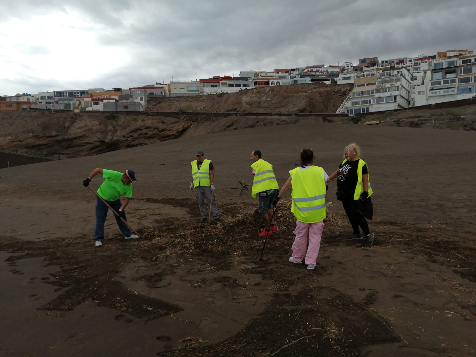 Limpieza Playa del Hombre