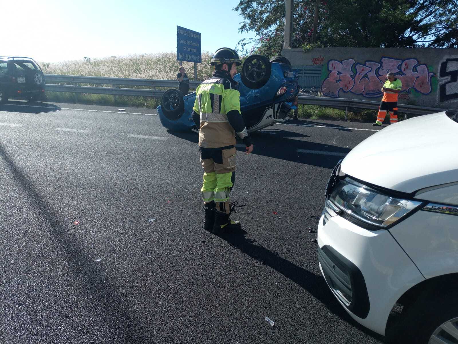 Bomberos de Tenerife/ canariasnoticias.es