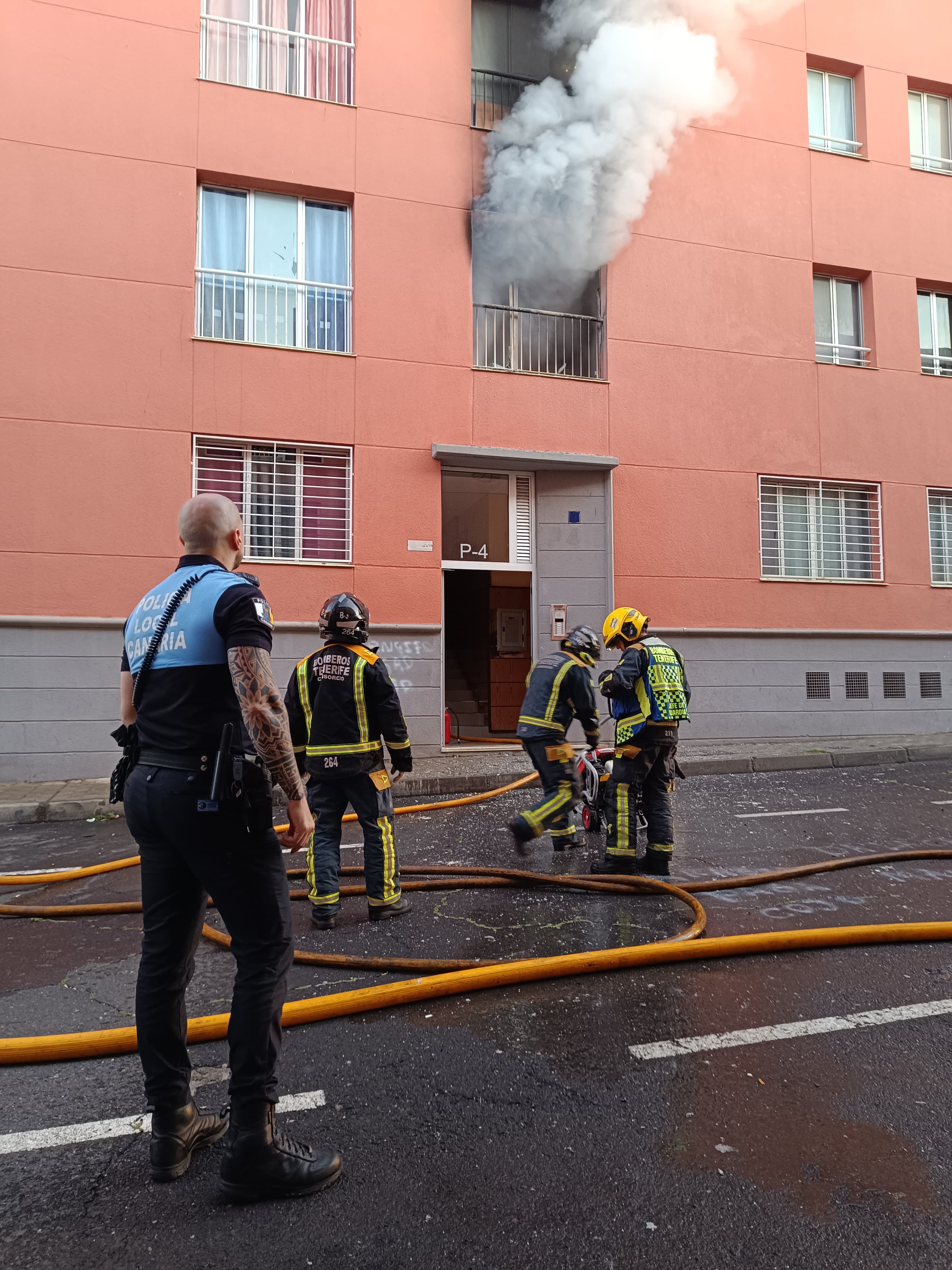 Incendio de vivienda en Tenerife 