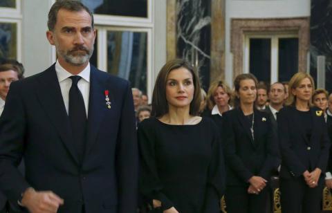 El Rey Felipe VI, Letizia Ortiz y las infantas Elena y Cristina