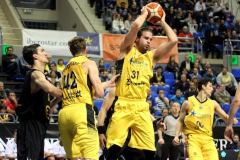 Jugadores de baloncesto del Iberostar Tenerife