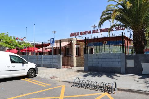 Exterior del Polideportivo Jesús Domíguez Grillo de Los Cristianos