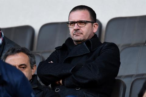 La Fiscalía de Madrid se ha querellado contra el exfutbolista Pedrag Mijatovic por defraudar a Hacienda 189.534,93 euros durante el ejercicio fiscal de 2011, ha informado este organismo. La Sección de Delitos Económicos de la Fiscalía ha presentado una denuncia ante los juzgados de Instrucción de Alcobendas (Madrid) a raíz de un informe que la Agencia Estatal de la Administración Tributaria remitió el pasado 30 de mayo a la Fiscalía Provincial de Madrid. Los hechos que se le imputan están relacionados con
