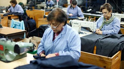 Mujeres trabajando