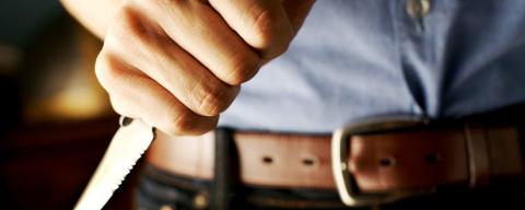 Imagen ilustrativa Hombre con cuchillo